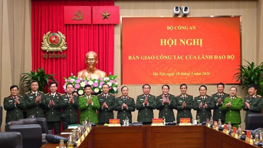 Ministry of Public Security holds leadership responsibilities handover ceremony