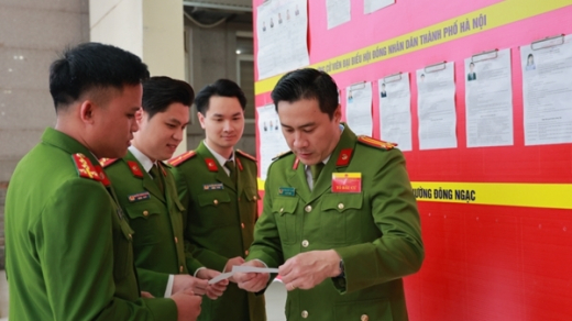 Niềm tự hào của học viên Công an nhân dân trong lần đầu cầm lá phiếu