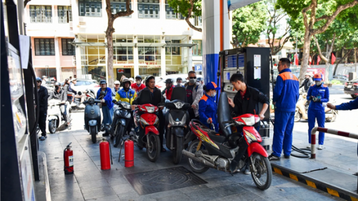 Đà Nẵng: Chính quyền đồng hành, “chia lửa” cùng doanh nghiệp trước áp lực giá xăng dầu "nhảy múa"