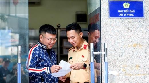 CSGT Thủ đô phát huy tinh thần “Ba nhất” trong tiếp dân, giải quyết thủ tục hành chính