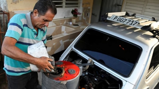 Hoán cải ô tô xăng thành xe chạy bằng than