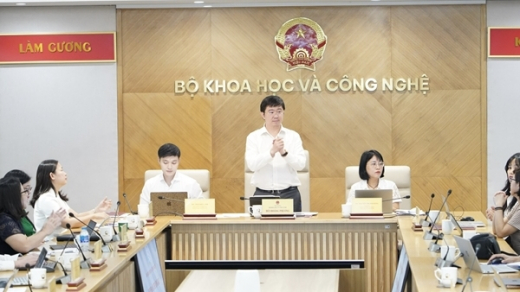 Kiến tạo hành lang pháp lý cho Internet vệ tinh, AI và khai thác hiệu quả tài nguyên số