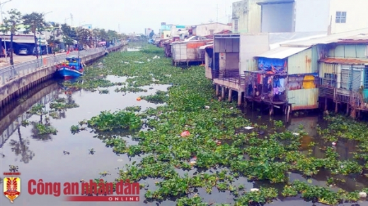 Xử lý tình trạng ô nhiễm tại các tuyến kênh nội ô phường Rạch Giá