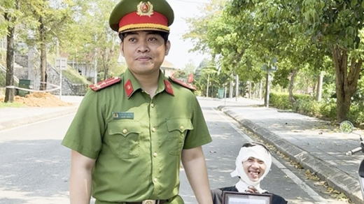 Thượng úy Công an tạo clip "viral"