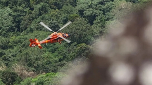 Rơi trực thăng giữa rừng rậm ở Indonesia, 8 người thiệt mạng