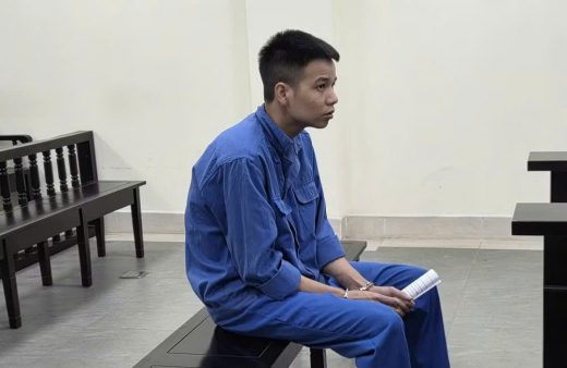 Xâm nhập tài khoản của người khác để chiếm đoạt tiền tỷ