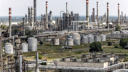 EU chính thức phê duyệt gói vay 90 tỷ euro cho Ukraine