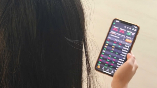 Bát nháo hội nhóm chứng khoán “chui”