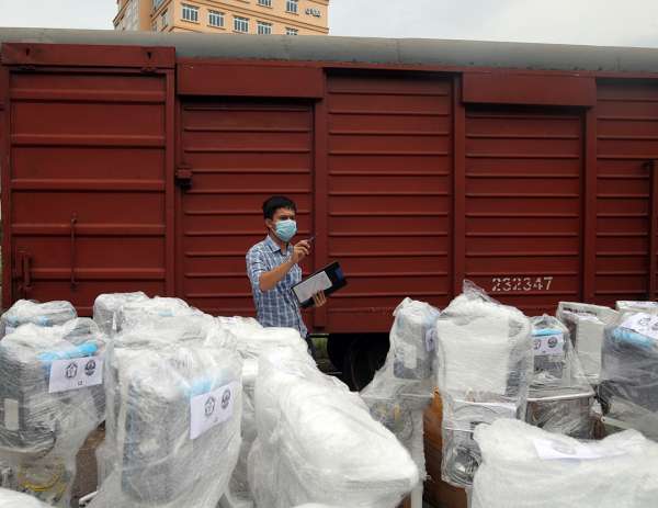 Bộ y tế gửi hàng trăm thiết bị y tế hỗ trợ TP Hồ Chí Minh -1