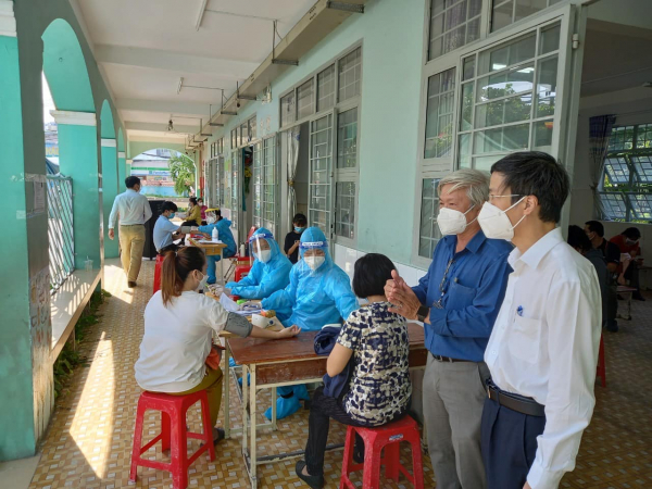 Sáng 4/8, thêm 4.271 ca mắc COVID-19 mới, TP Hồ Chí Minh đã được phân bổ hơn 4 triệu liều vaccine -0