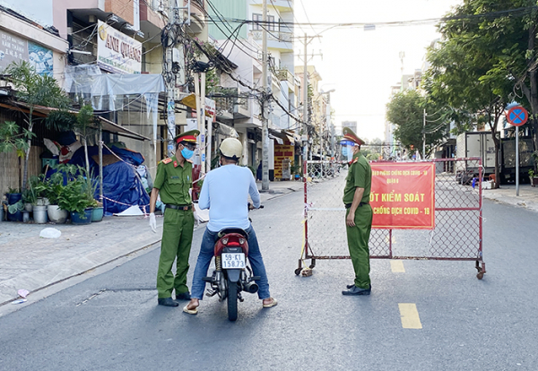 Tiếc thương người cán bộ công an dũng cảm -0