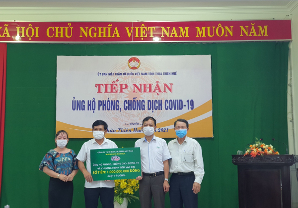 Carlsberg Việt Nam trao 1 tỷ đồng hỗ trợ Thừa Thiên Huế phòng, chống dịch -0