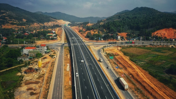 Bỉm Sơn chiếm ưu thế nhờ cấu trúc hạ tầng giao thông đa dạng  -0