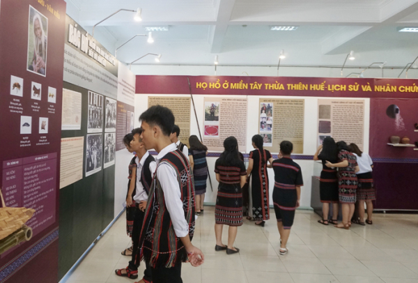 Nghiên cứu di sản phi vật thể về Chủ tịch Hồ Chí Minh tại Thừa Thiên-Huế -0