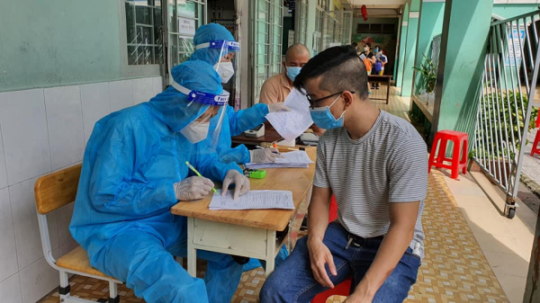  4.729 ca mắc COVID-19 vào sáng 11/8, TP Hồ Chí Minh tiếp nhận 600.000 liều vaccine AstraZeneca -0
