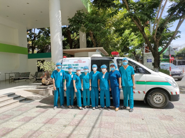 Đội xe “cấp cứu 0 đồng” hỗ trợ cho người dân Đà Nẵng trong thời gian giãn cách xã hội và dịch bệnh COVID-19  -0