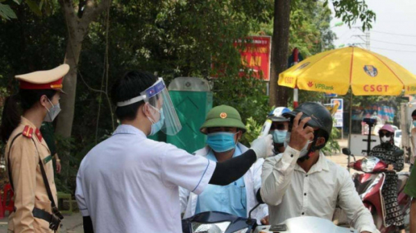 Hà Nội: Người dân qua 23 chốt kiểm dịch chỉ cần quét mã QR thay cho việc khai báo y tế tại chỗ -0