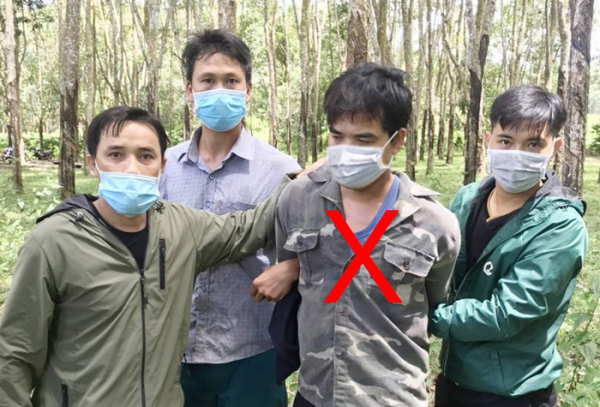 Công an xã Nâm Nung bắt giữ đối tượng truy nã lẩn trốn trên địa bàn -0