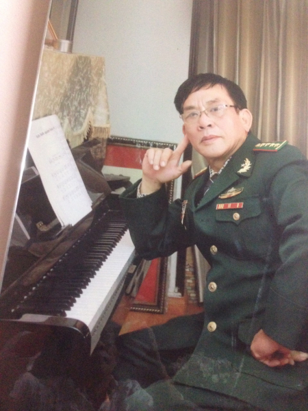 Nhạc sĩ Nguyễn Hồng Vân: 