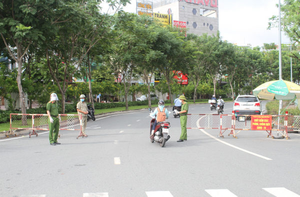 TP Hồ Chí Minh giãn cách xã hội thêm 1 tháng để phòng chống dịch -0