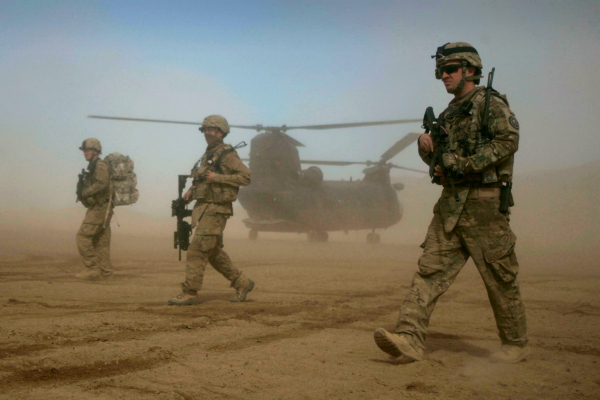 Lo Taliban, Mỹ điều khẩn 5.000 lính đến Afghanistan -0