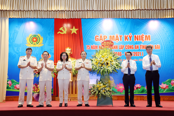 Kỷ niệm 75 năm ngày thành lập Công an tỉnh Yên Bái -0