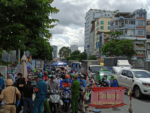 Triển khai tối đa lực lượng xử lý nghiêm người vi phạm phòng, chống dịch -0