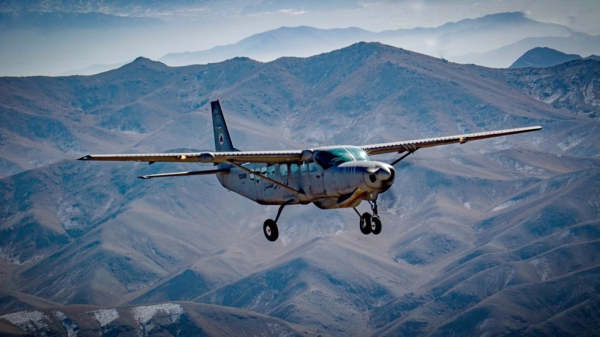 Máy bay chở lính Afghanistan bỏ trốn bị bắn rơi  -0