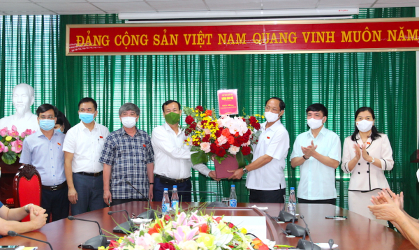 Phó Chủ tịch Quốc hội chúc mừng Ủy ban Quốc phòng và An ninh nhân dịp 19/8 -0