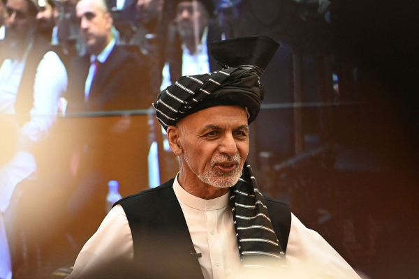 Hé lộ tung tích Tổng thống Afghanistan bỏ trốn -0