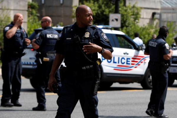 Cảnh sát Mỹ bắt nghi phạm định đánh bom Tòa nhà Quốc hội -0