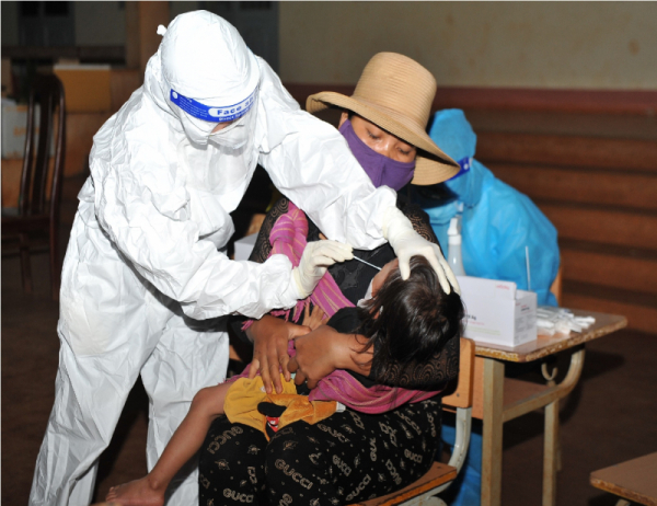 Dak Lak conducts mass testing for Corona virus of ethnic minority groups -0