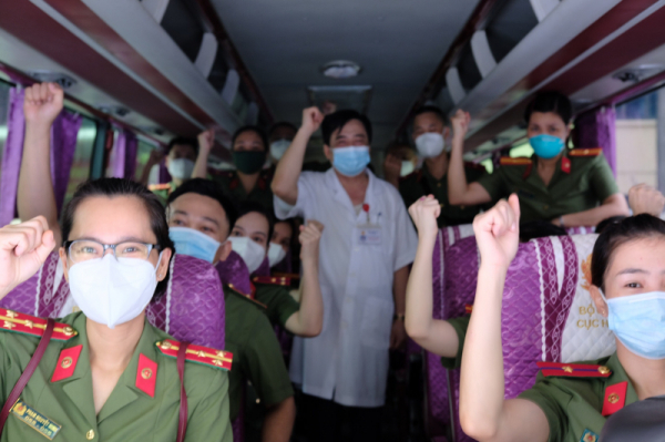 100 public security medical workers sent to Ho Chi Minh City -0