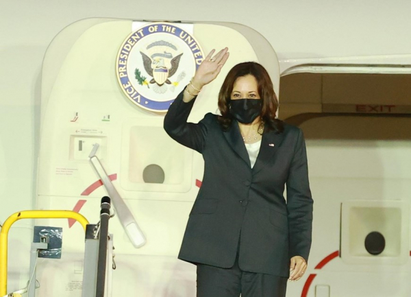 US Vice President begins Vietnam visit -1