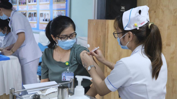 TP Hồ Chí Minh phấn đấu tiêm vaccine tất cả các đối tượng trước ngày 15/9 -0