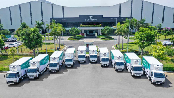 THACO tài trợ 30 xe cứu thương, 25 xe tiêm chủng cho TP Hồ Chí Minh -0