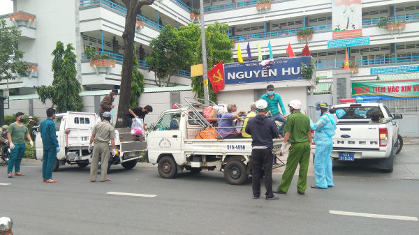 Công an TP Hồ Chí Minh đẩy mạnh việc quản lý người lang thang và nghiện ma túy -0