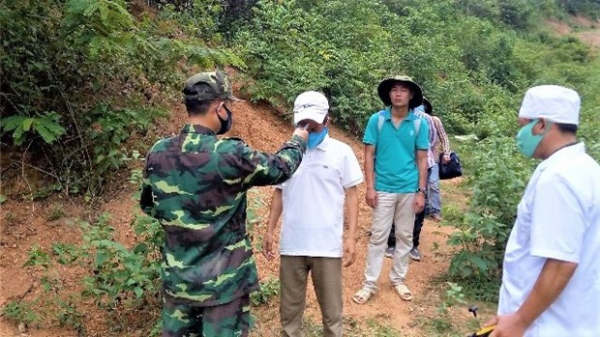 Quang Ninh hands over wanted Chinese man to China -0