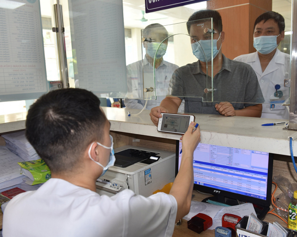 Bảo hiểm xã hội Việt Nam hướng dẫn cấp lại, đổi thẻ BHYT không thay đổi thông tin -0