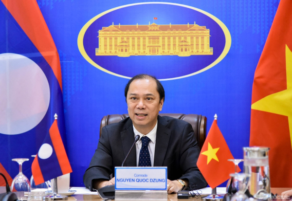 Vietnam, Lao hold political consultation on bilateral ties -0