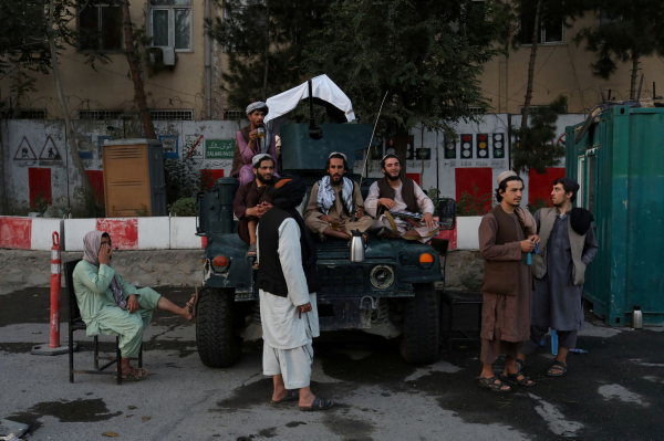 Taliban chuẩn bị ra mắt chính phủ mới trong bối cảnh kinh tế bất ổn -0