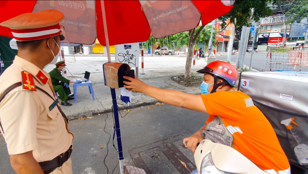 Kiểm soát “di chuyển nội địa” bằng mã QR có nhiều hiệu quả rõ rệt -0