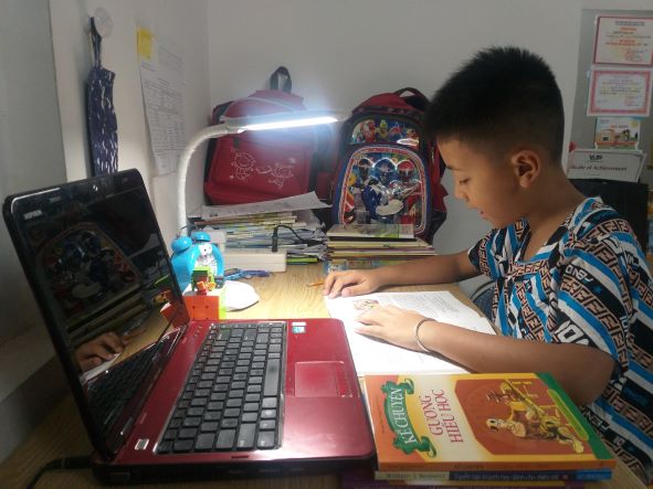 TP Hồ Chí Minh có khoảng 5% học sinh gặp khó khăn ghi học trực tuyến -0