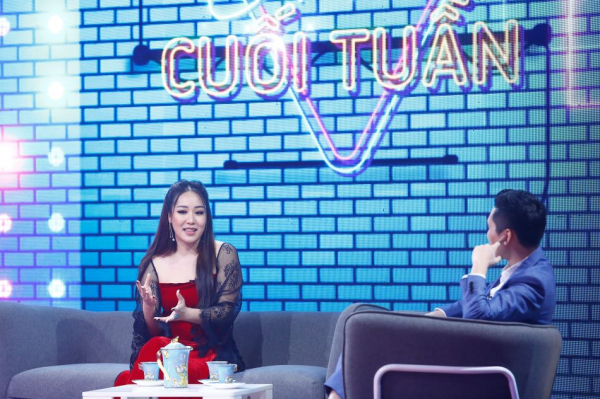Hoa hậu Ngô Phương Lan chia sẻ quan điểm về giáo dục online trong “Cuộc hẹn cuối tuần” -0