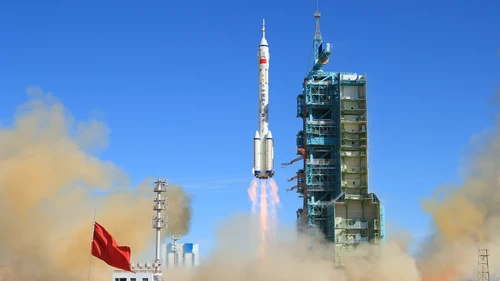 Trung Quốc phát triển tàu vũ trụ siêu lớn -0