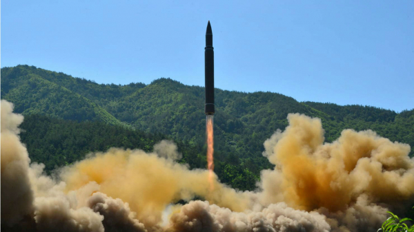 Triều Tiên, Hàn Quốc đồng loạt phóng tên lửa đạn đạo -0