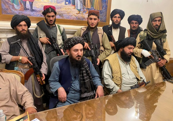 Ban lãnh đạo Taliban ẩu đả vì bất đồng việc thành lập chính phủ mới -0