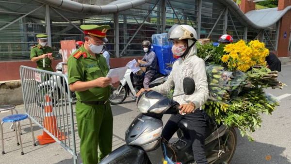 Hanoi loosens social distancing restrictions -0