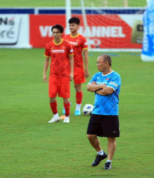 Ông Park Hang-Seo tính toán gì cho Việt Nam trước Trung Quốc, Oman? -0