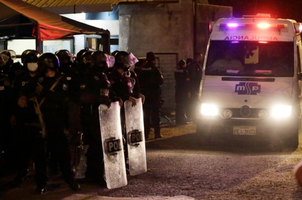 Bạo loạn trong nhà tù Ecuador, hơn 150 người thương vong  -0